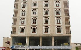 شقق النور المفروشة